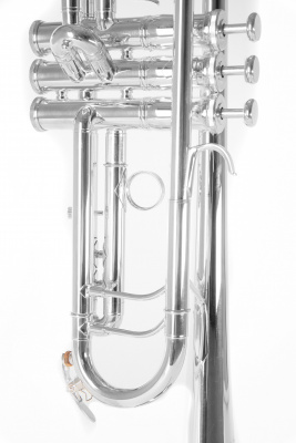 ROY BENSON TR-403S Bb труба