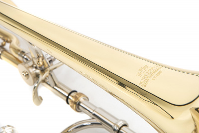 ROY BENSON TT-236F Bb/F тенор тромбон